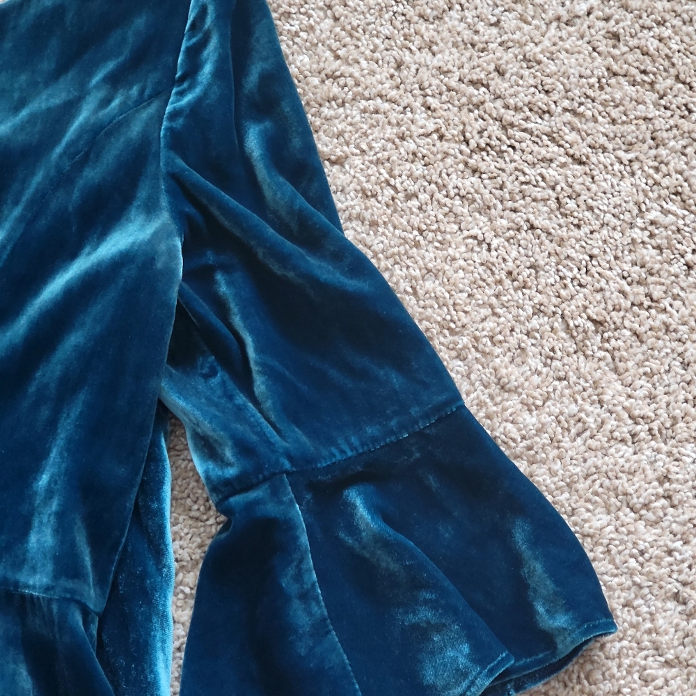 ♥️NWT♥️ BODEN WOMENS VELVET DRESS - Picture 4 of 13